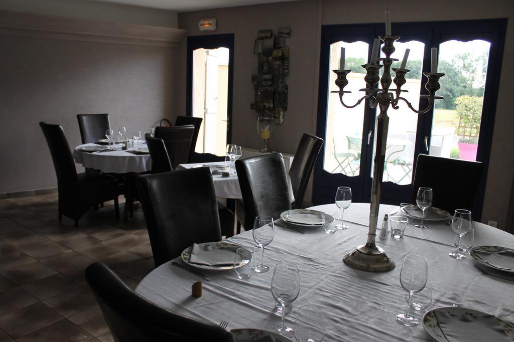 Auberge De Villequier Esterno foto